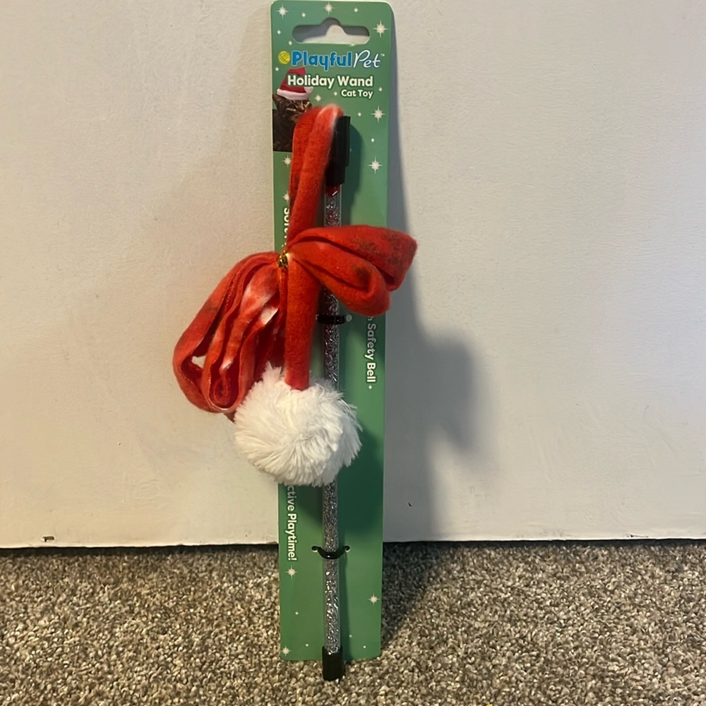 *NWT* Cat Wand - Holiday - Fleece Ribbon & PomPom w/ Bell